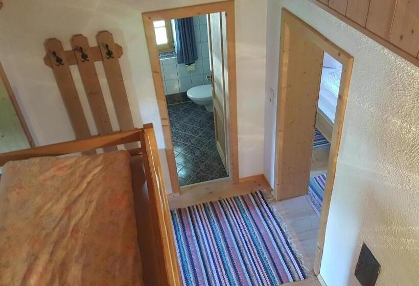 2 Sovrums Lägenhet, Bio Berghof