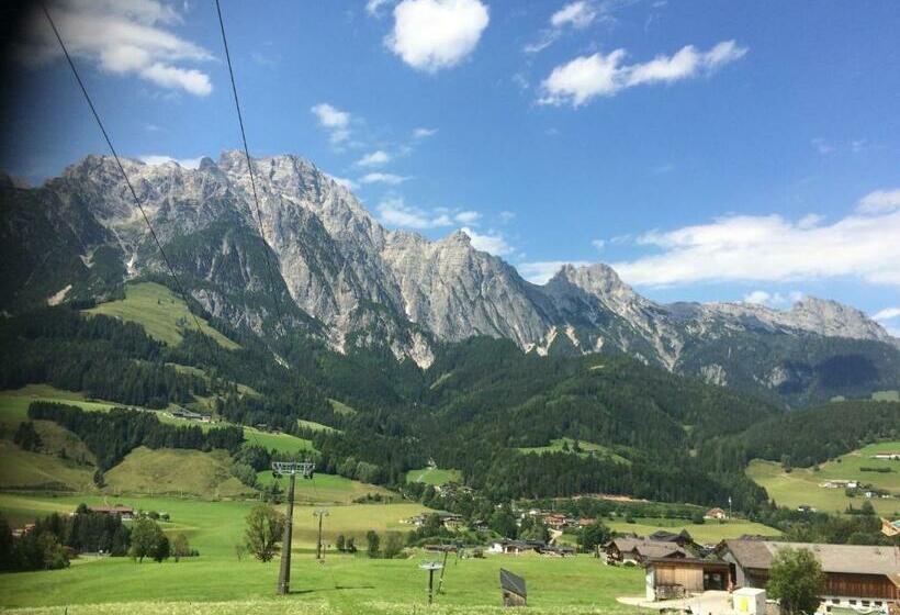 آپارتمان 3 خوابه, Stockingbauer