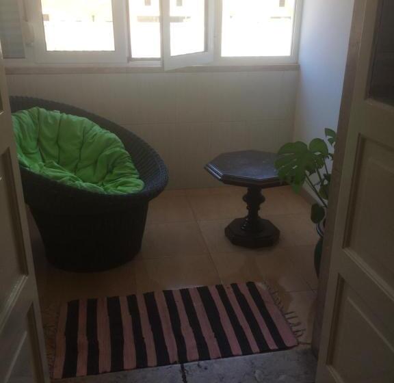 استودیو خانوادگی, Divine House Of Graça