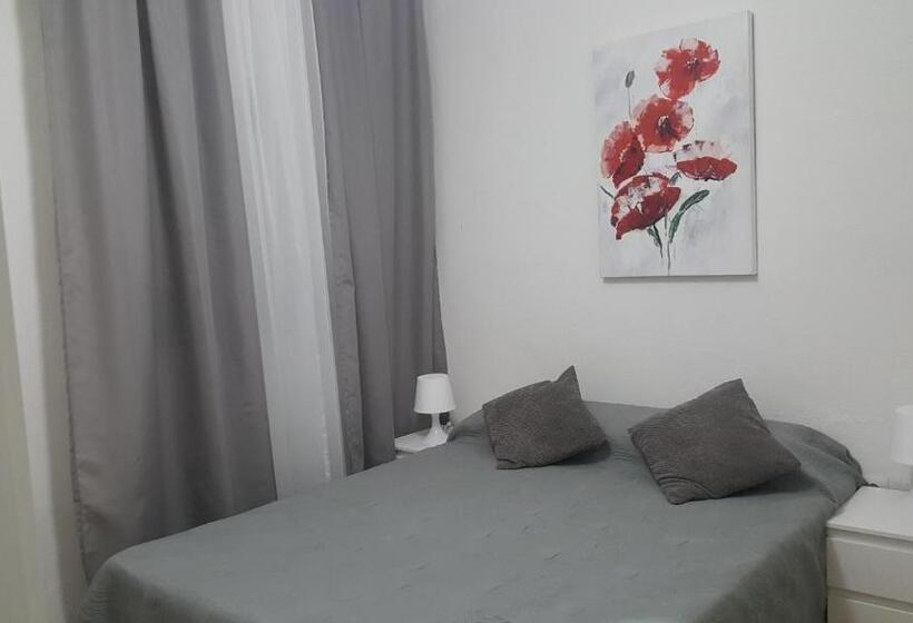 اتاق استاندارد با سرویس بهداشتی مشترک, Pension Yna Holiday