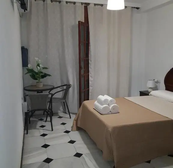 اتاق استاندارد, Pension Yna Holiday