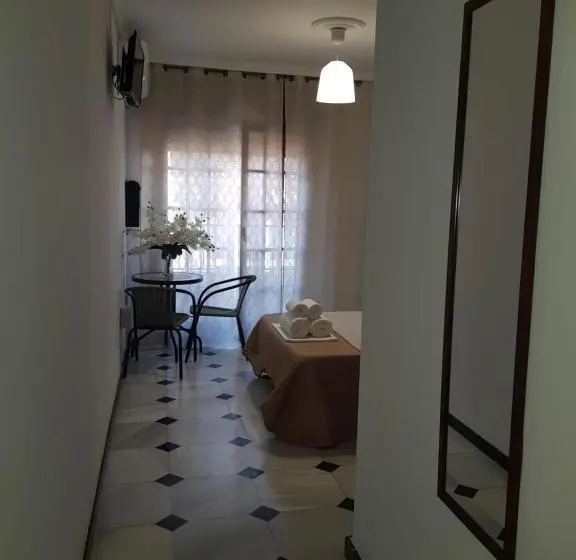 اتاق استاندارد, Pension Yna Holiday