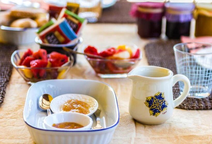 חדר סופריור נוף לגינה, A Villa Ada B&b