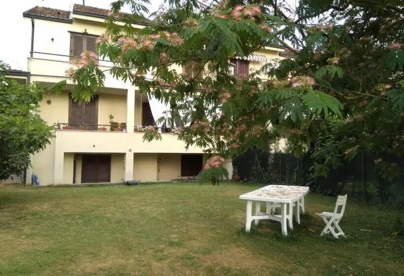 スタンダードルーム, B&b Il Glicine Di Basiglio