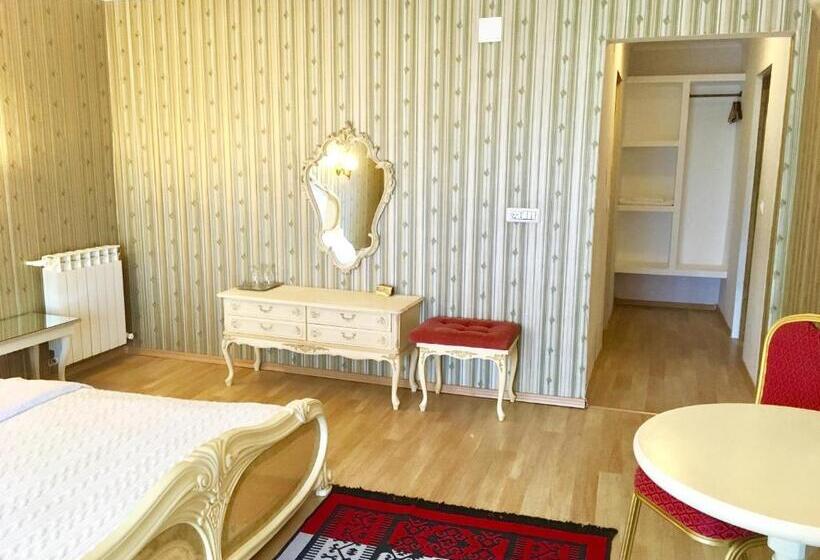 带大床的标准间, Hanu Lu Mos Opinca