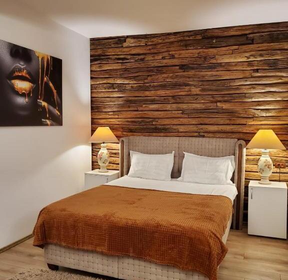 带观景的豪华间, Hanu Lu Mos Opinca