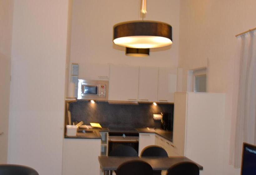 Апартаменты 1 Спальня с Балконом, Aparthotel Sebastian