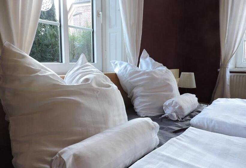 Standard room with outdoor bath, Altes Pastorat