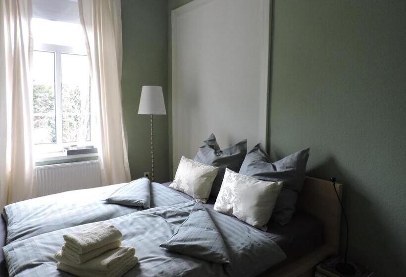 Standard room with outdoor bath, Altes Pastorat