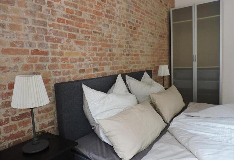 Номер Стандарт, Altes Pastorat