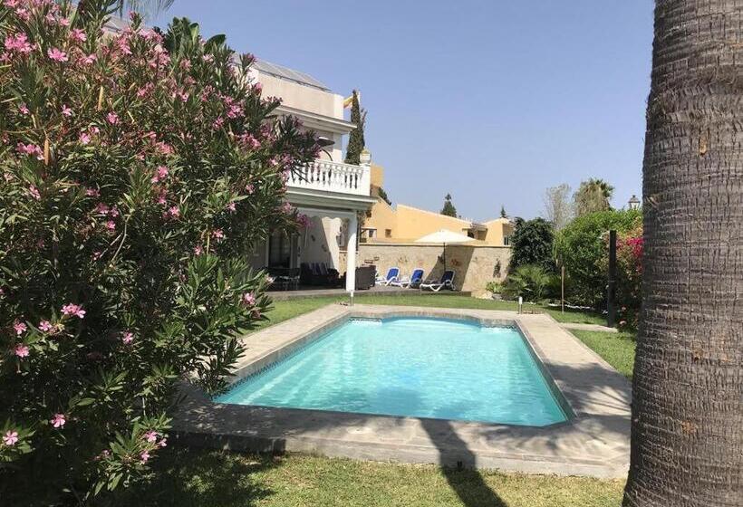 חדר סטנדרט לשלושה, Villa Paraisos