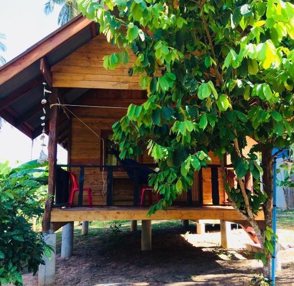 בקתה דלוקס, Gardenhomeresortkohjum