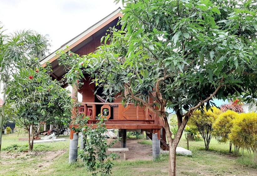 בקתה דלוקס, Gardenhomeresortkohjum