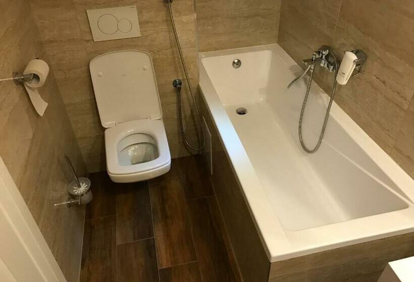 غرفة سوبيريور ثلاثية, Centercity Apartments