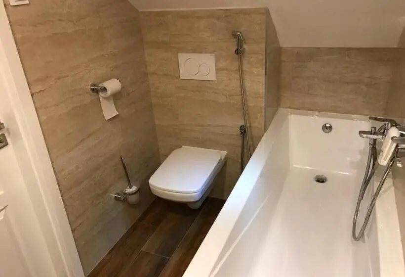 スーペリアトリプルルーム, Centercity Apartments