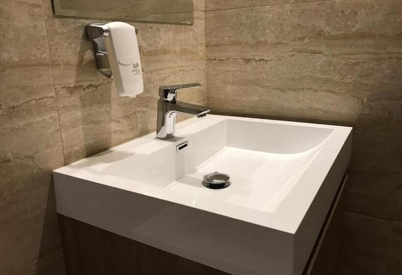 غرفة سوبيريور ثلاثية, Centercity Apartments