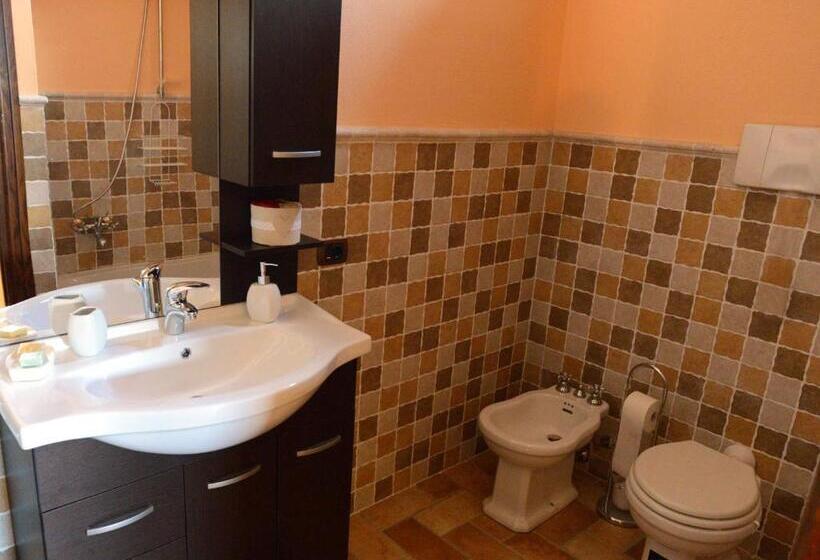 Standard room with outdoor bath, Torretta Di Bassano