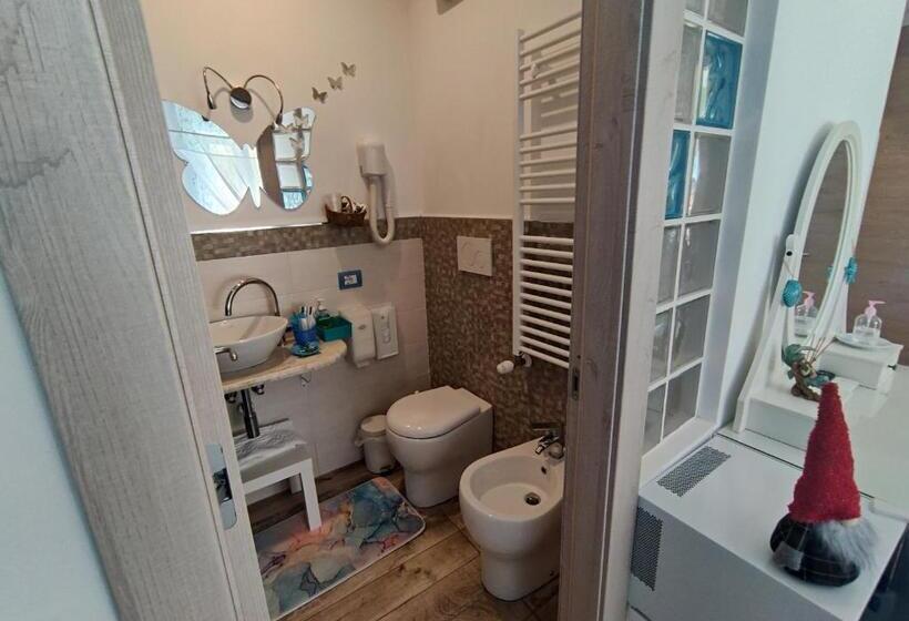 غرفة قياسية مطلّة علي الحديقة, B&b Elfo Degli Ulivi