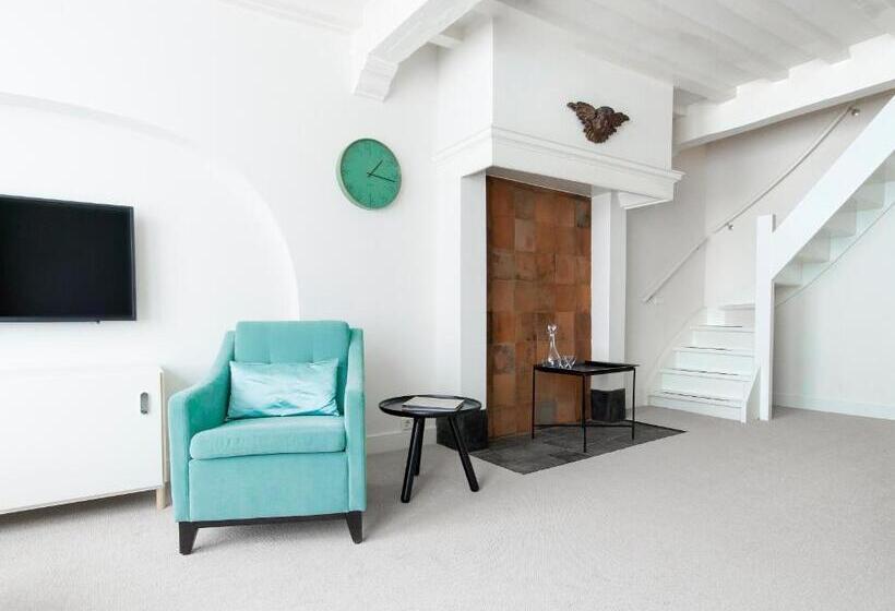 شقة غرفة واحدة, Uylenhof