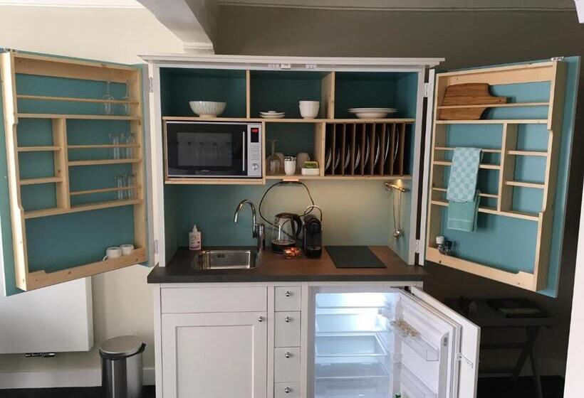 غرفة قياسية, Uylenhof