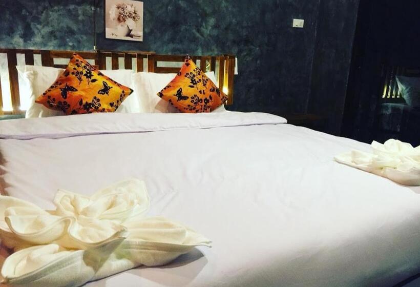 발코니 디럭스 룸, Keeree Loft Resort คีรีลอฟท์รีสอร์ท