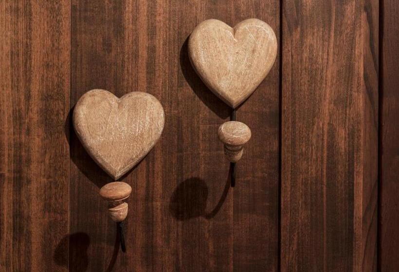 اتاق استاندارد, Da Leo