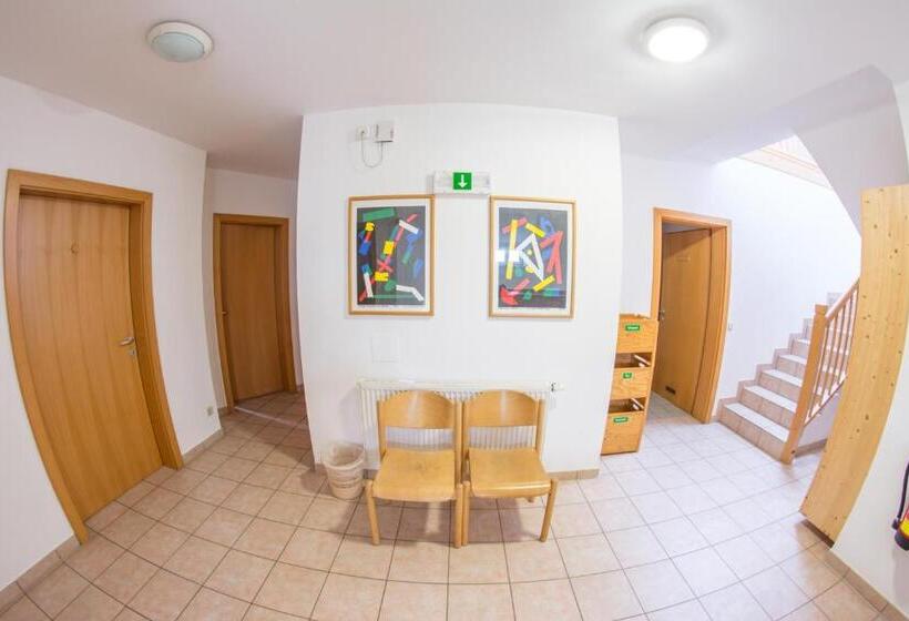 غرفة قياسية رباعية حمام مشترك, Jugendgästehaus Ulrichsberg