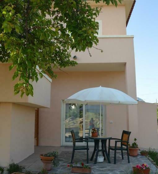 デラックススタジオ, La Maison Di Zia Annina In Sardegna