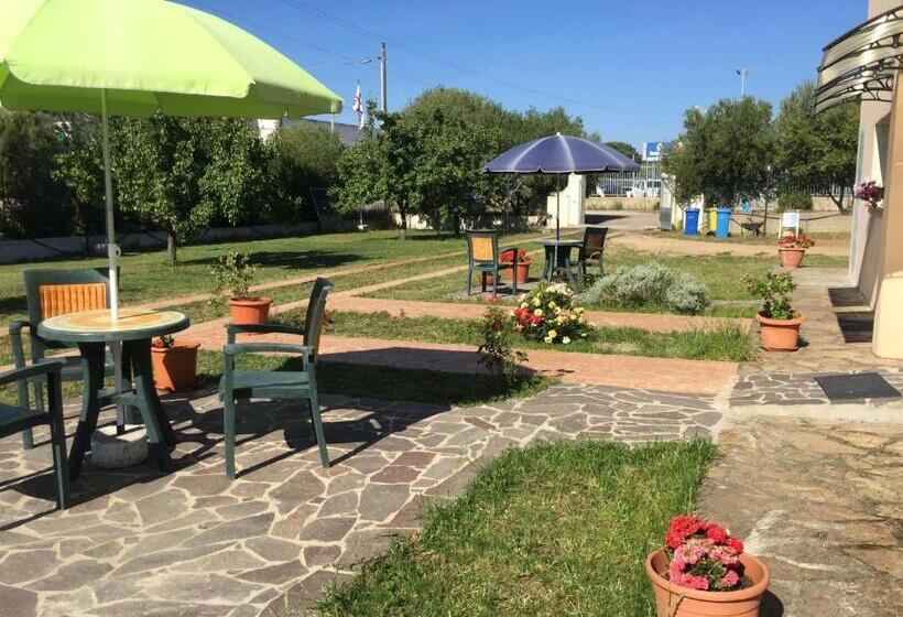 スタンダードスタジオ, La Maison Di Zia Annina In Sardegna