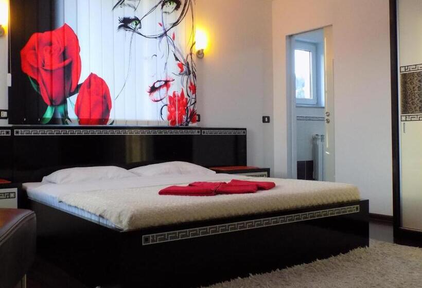 스탠다드 룸 킹사이즈 침대, Sweet Home Bucovina Frasin Petreceri Private Si Majorate