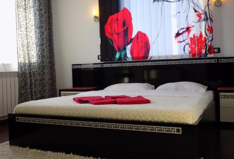 스탠다드 룸 킹사이즈 침대, Sweet Home Bucovina Frasin Petreceri Private Si Majorate