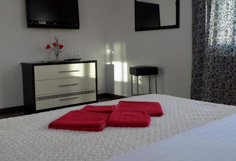 스탠다드 룸 킹사이즈 침대, Sweet Home Bucovina Frasin Petreceri Private Si Majorate