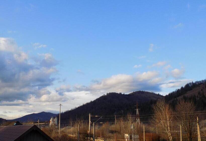 4인용 스탠다드 룸, Sweet Home Bucovina Frasin Petreceri Private Si Majorate