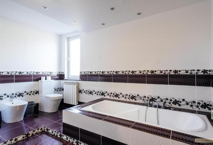 4인용 스탠다드 룸, Sweet Home Bucovina Frasin Petreceri Private Si Majorate