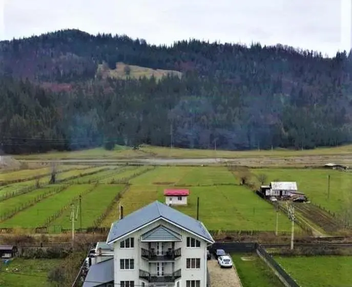 スリーベッドルーム　ヴィラ, Sweet Home Bucovina Frasin Petreceri Private Si Majorate