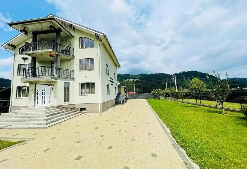 スリーベッドルーム　ヴィラ, Sweet Home Bucovina Frasin Petreceri Private Si Majorate