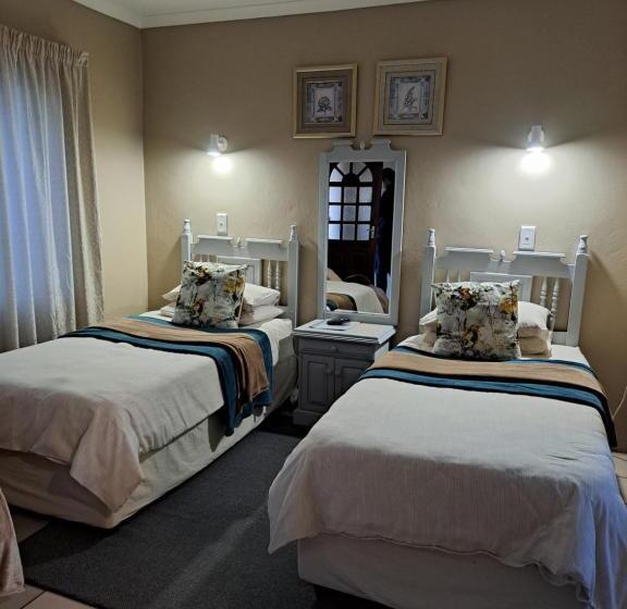 חדר אקונומי, At Home Bb