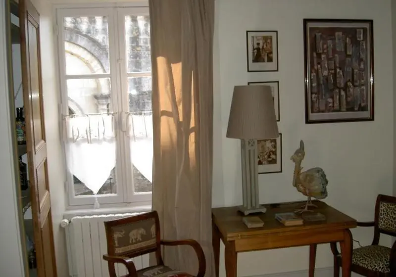 Habitació Estàndard, Maison Lépie