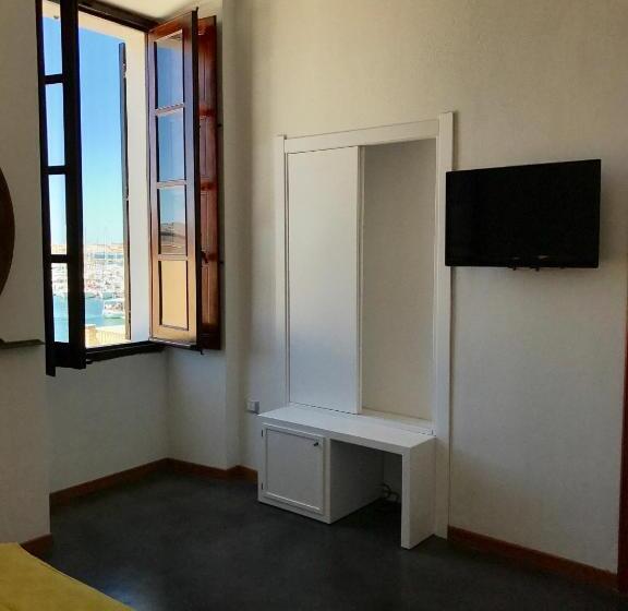 سوییت جونیور, Palazzo Bolasco