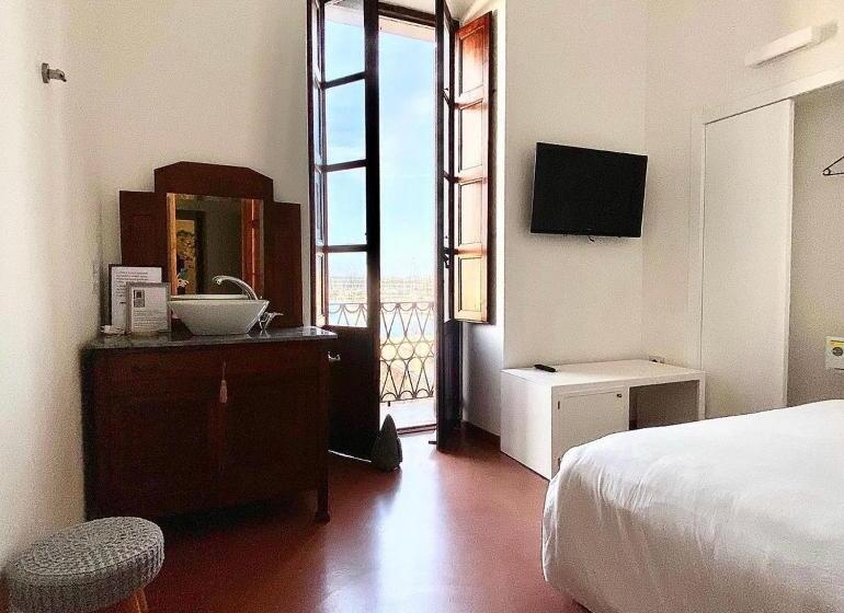 Standard room with outdoor bath, Palazzo Bolasco