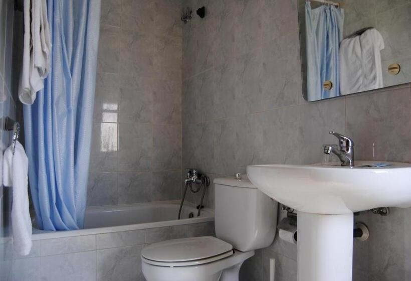 غرفة قياسية, Hostal ávila