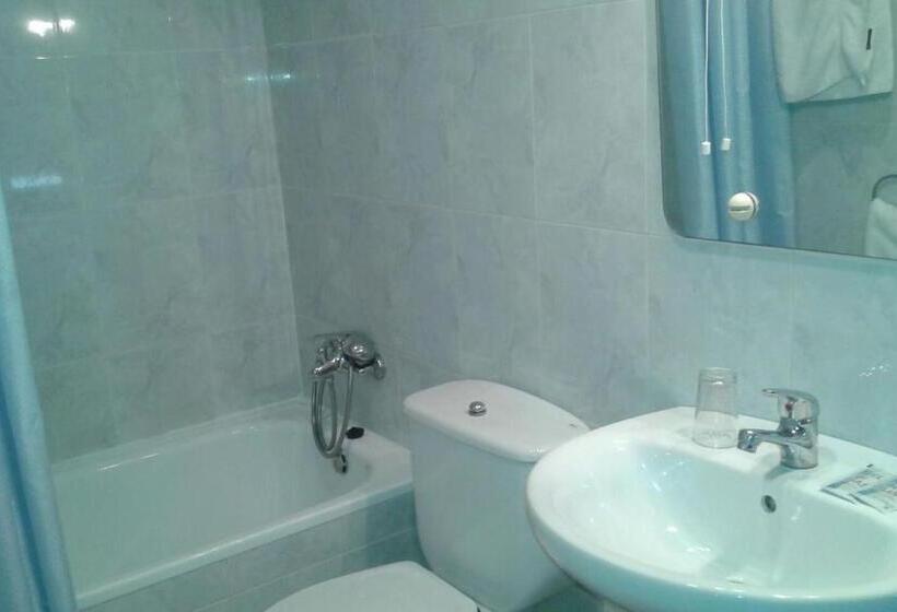 غرفة قياسية, Hostal ávila