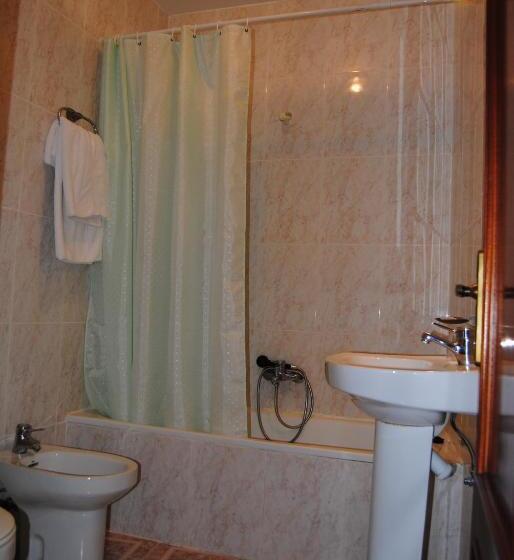 Номер Стандарт, Hostal ávila