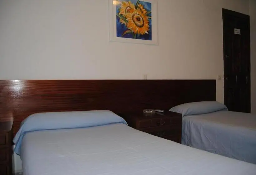 バス共有のスタンダードルーム, Hostal ávila