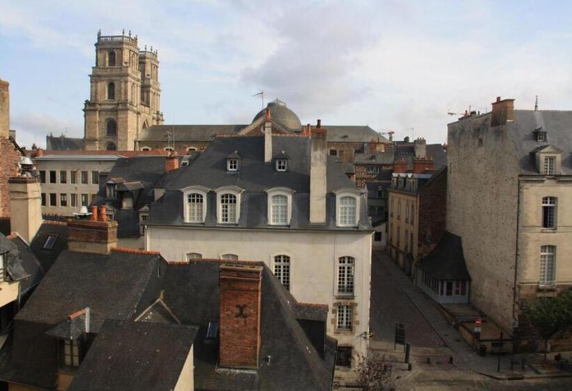 غرفة قياسية مع حمام خارجي, La Maison Bleue