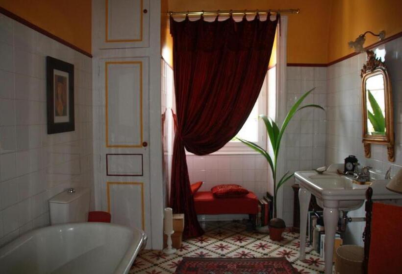 غرفة ديلوكس, La Maison Bleue