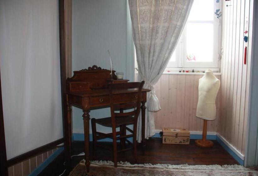 غرفة ديلوكس فردية, La Maison Bleue