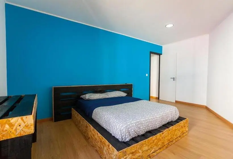 デラックスルーム, The Pallet   Guest House