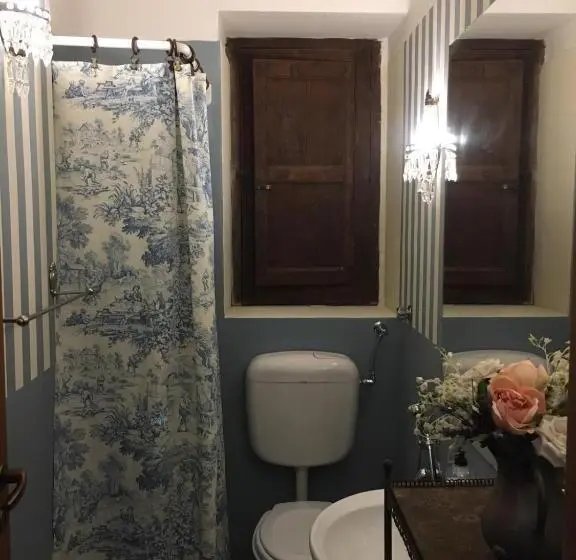 ガーデンビュースタンダードルーム, B&b Del Giglio