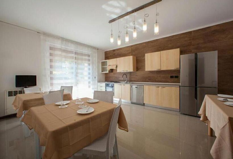 اتاق استاندارد چهار تخته, B&b Holidays Artisti